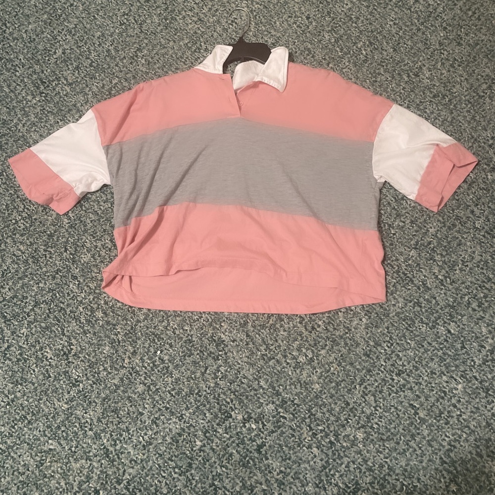 Pink and gray crop top activewear